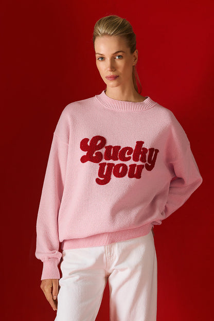 Tailor Made - Unisex Oversized Πλεκτό Πουλόβερ Ροζ με Κέντημα “Lucky You”
