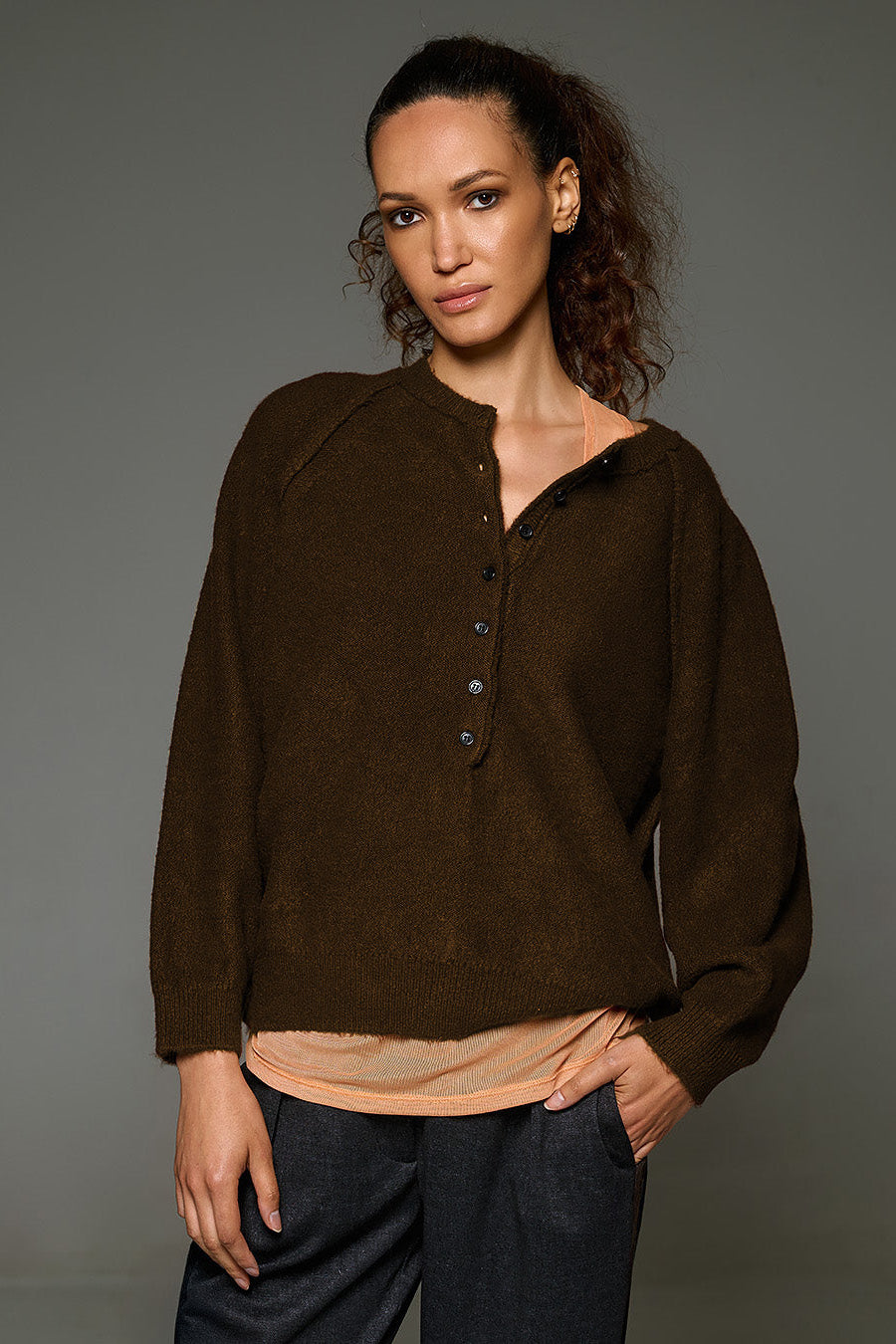 Tailor Made - Πλεκτό Πουλόβερ Καφέ Raglan με Πατιλέτα Κουμπιών