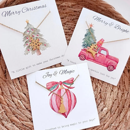Queen Handmade Creations - Κολιέ Νιφάδα Χιονιού με Χρυσό Επιχρυσωμένο Στοιχείο σε Κάρτα Δώρου