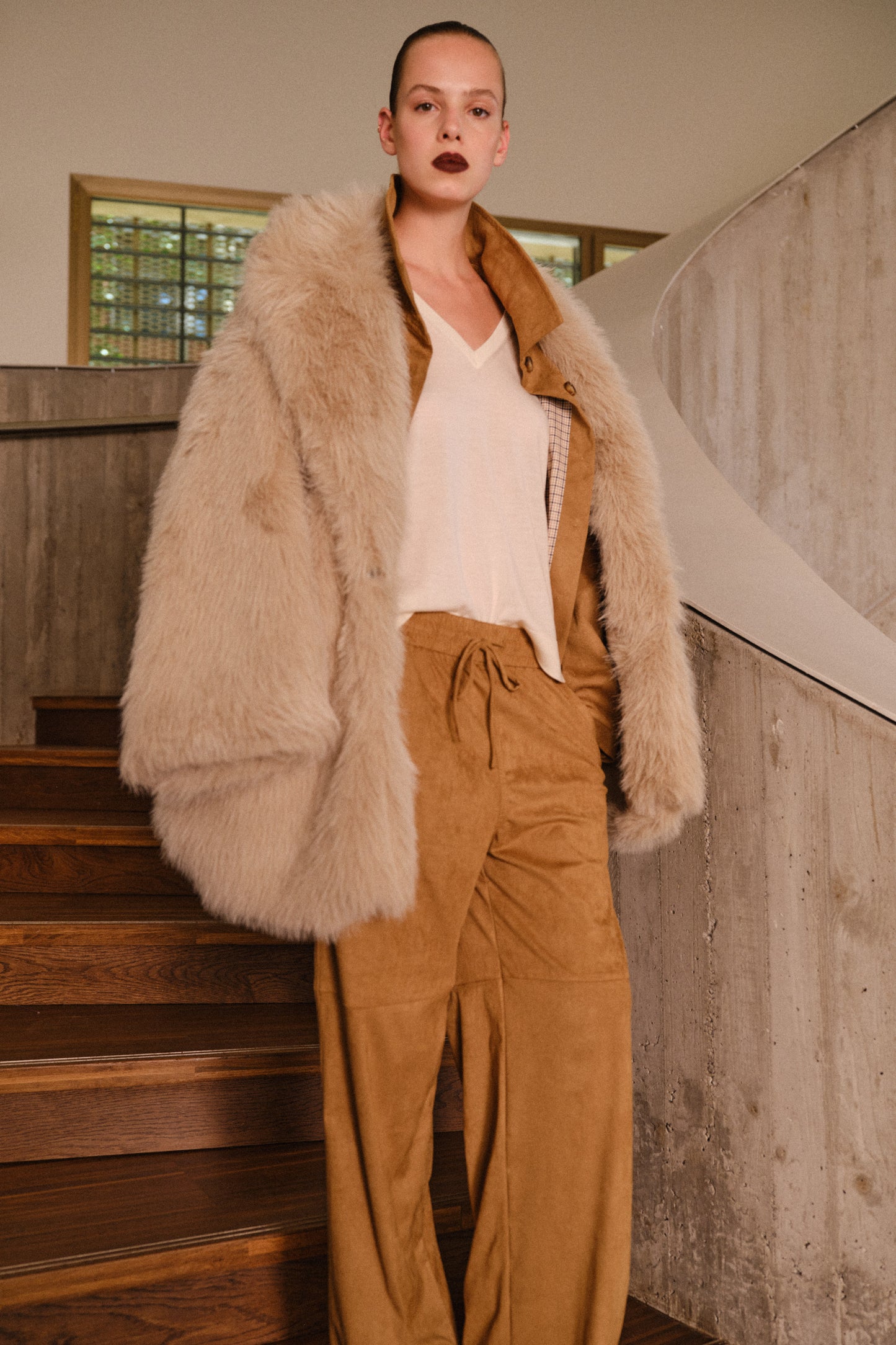 Lumina - Ψηλόμεσο Παντελόνι Τύπου Σουέτ Με Λάστιχο σε Καμηλό Χρώμα