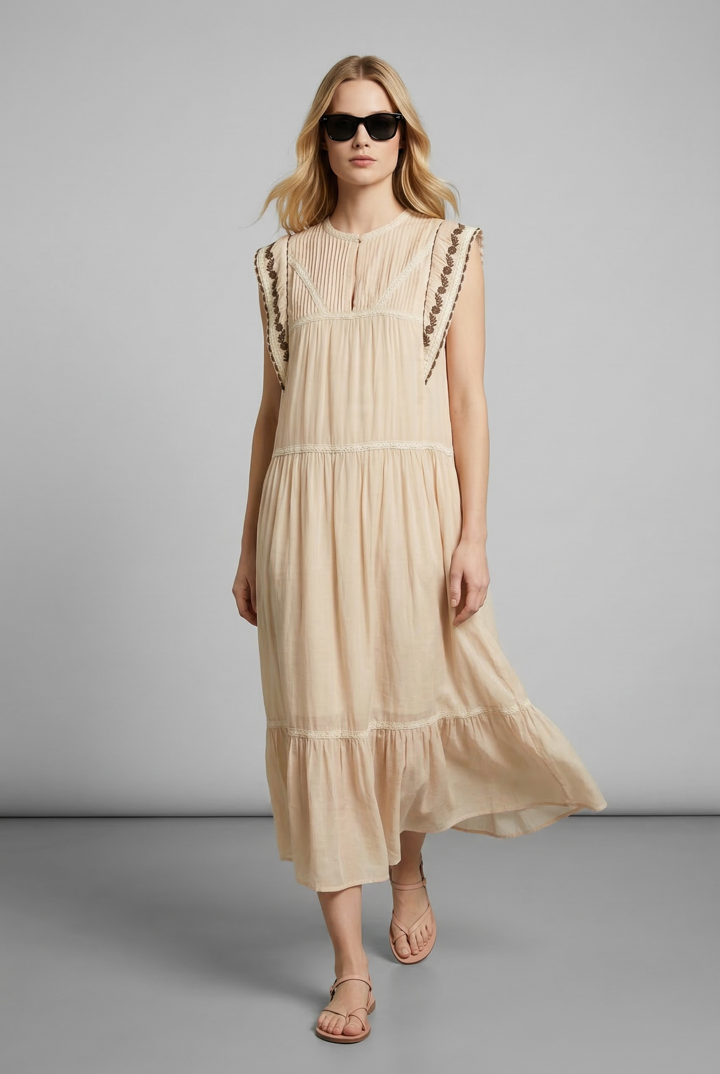 Charizma - Πούδρα Μακρύ Ρομαντικό Φόρεμα με Καφέ Κέντημα & Δαντέλα