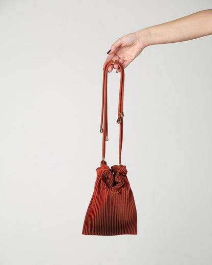 Multitudes - Τσάντα Baby Bag Πλισέ από Σατέν «Picante» 17x28 εκ.