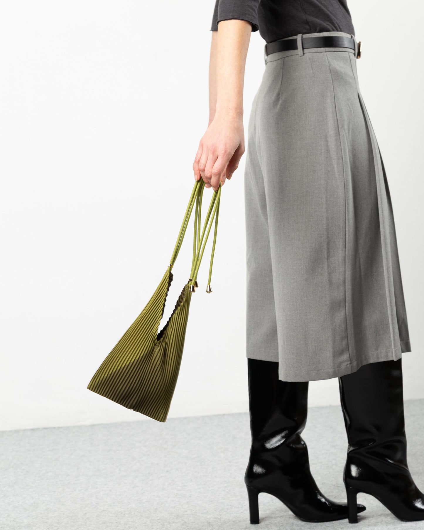Multitudes - Τσάντα Baby Bag Πλισέ από Σατέν «Woodbine» 17x28 εκ.