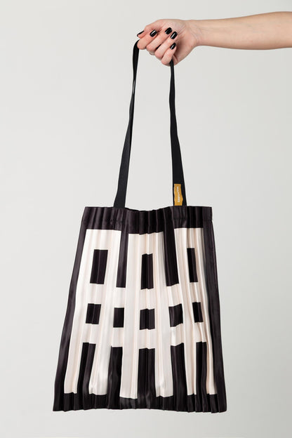 Multitudes - Τσάντα Tote Πλισέ από Σατέν «Mondello» 40x48 εκ.