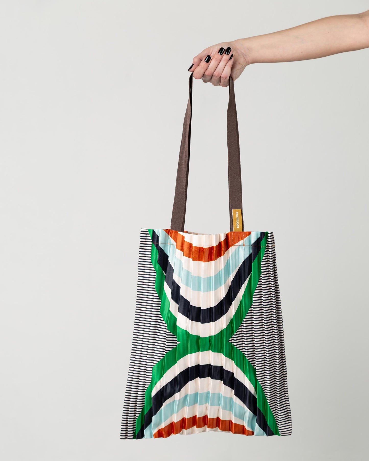 Multitudes - Τσάντα Tote Πλισέ από Σατέν «Naxos» 40x48 εκ.