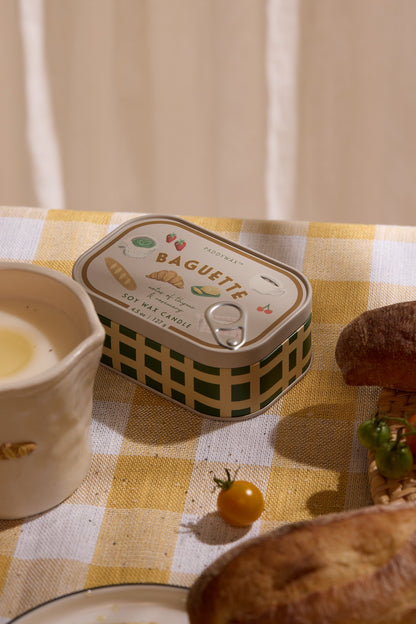 Paddywax Bistro French Baguette - Φυτικό Κερί 127gr σε μεταλλικό δοχείο-κονσέρβα Rosemary Thyme