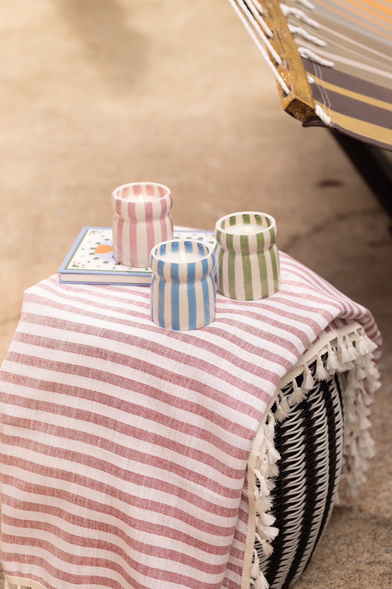 Paddywax Cabana Bora Bora - Φυτικό Κερί 184gr σε πράσινο ριγέ κεραμικό δοχείο