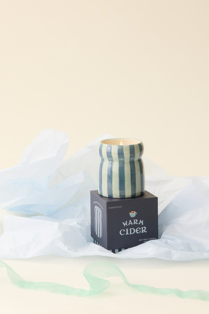 Paddywax Cabana Warm Cider - Φυτικό Κερί 184gr σε σιέλ ριγέ κεραμικό δοχείο